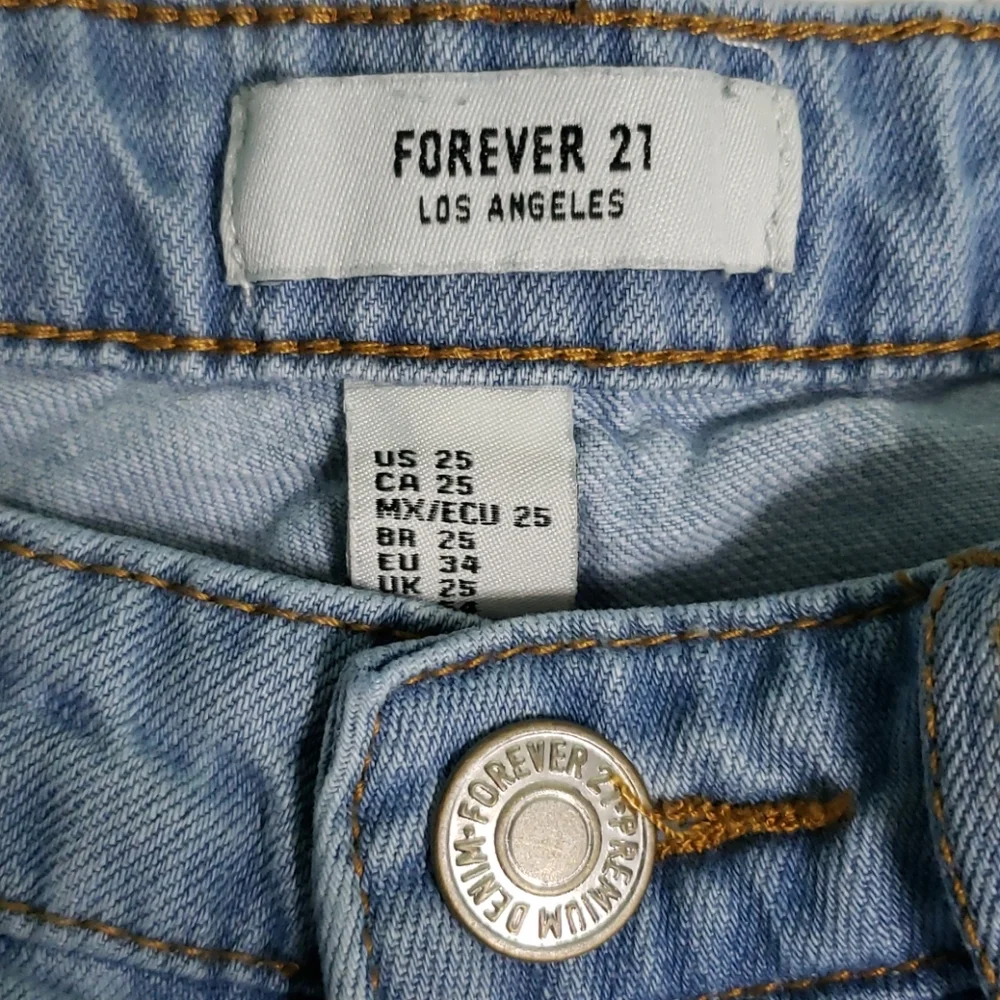FOREVER 21 denim shorts